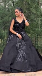 Heavy fancy gown black